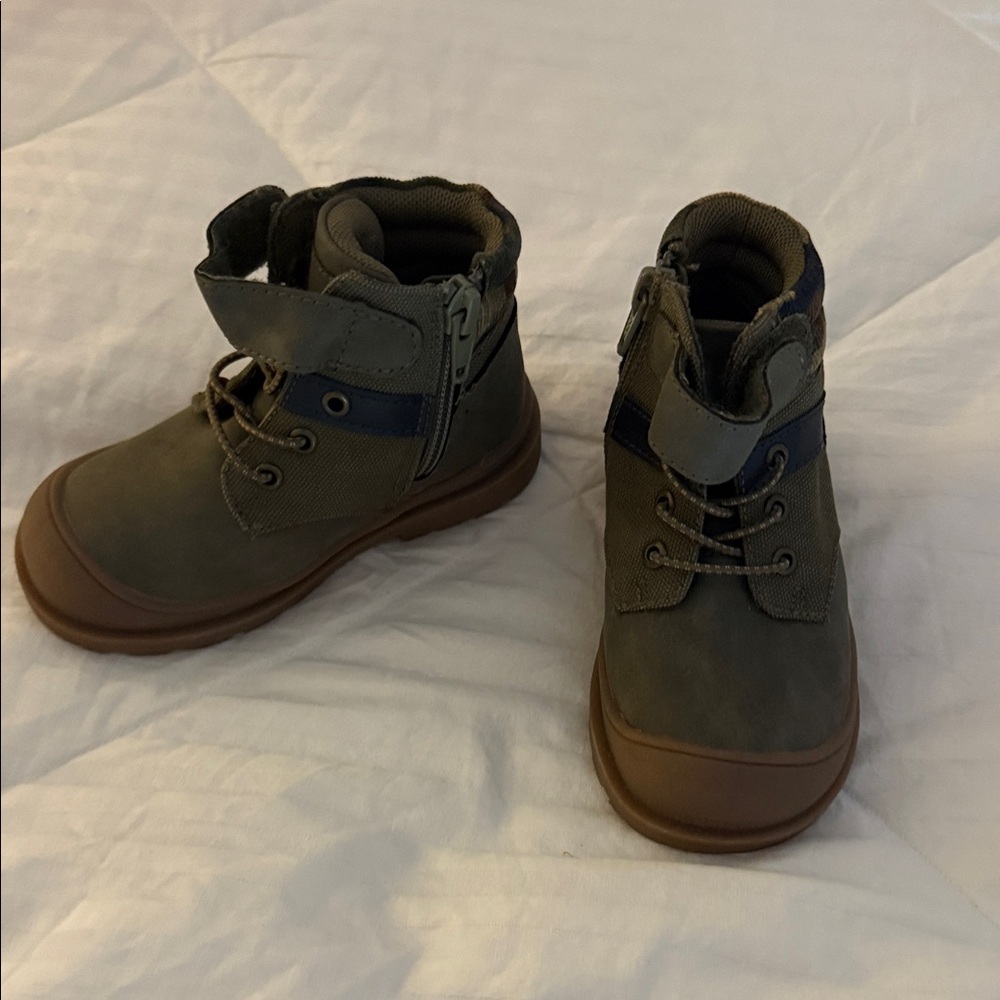 Jumping beans boots